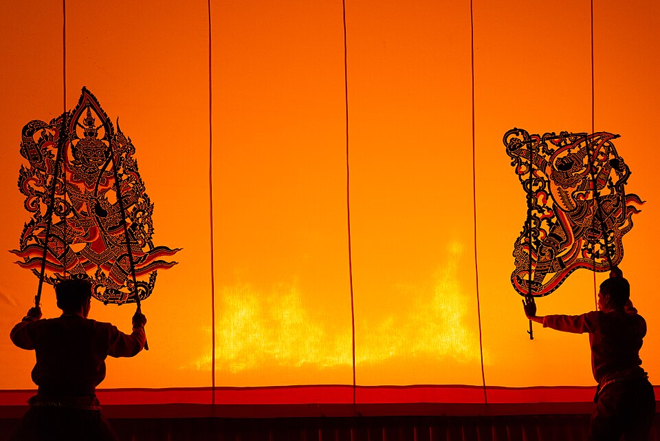 Grand spectacle d&rsquo;ombres chinoises au temple Wat Khanon